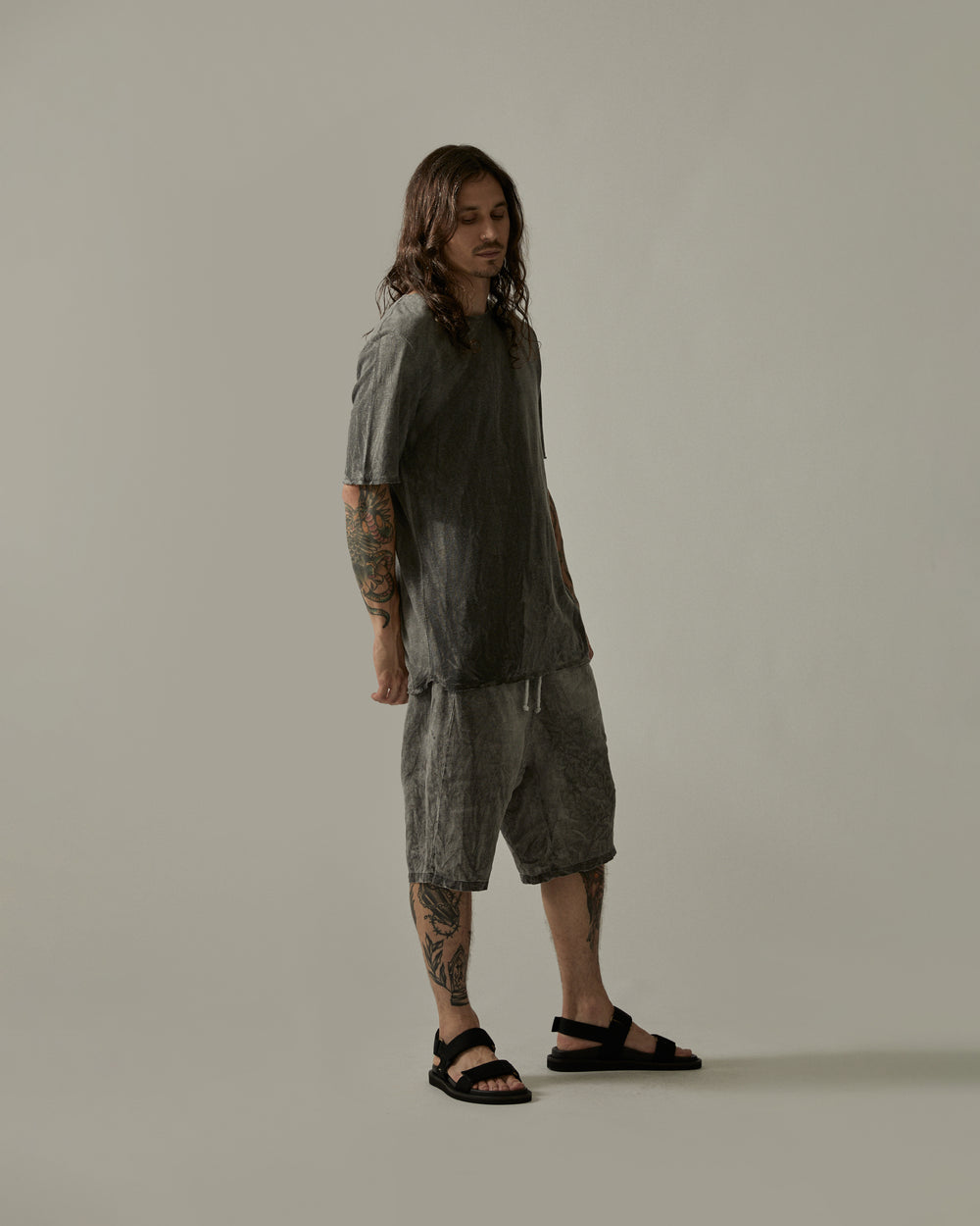 Central Back Seam T-Shirt SS Hand Dyed Grey
