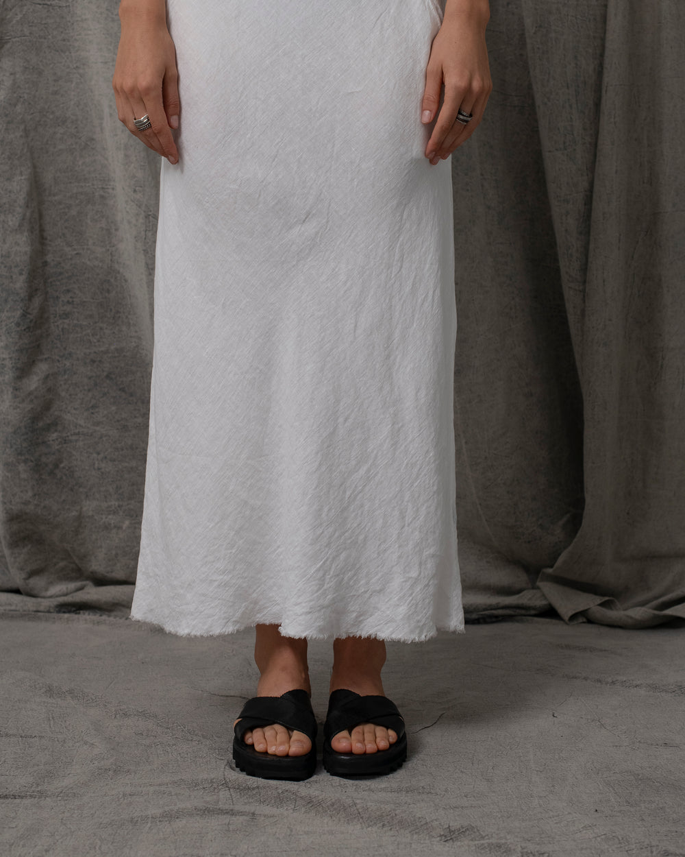 Sia Dress Linen White