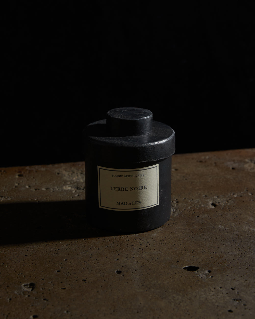 Round Candle Terre Noire