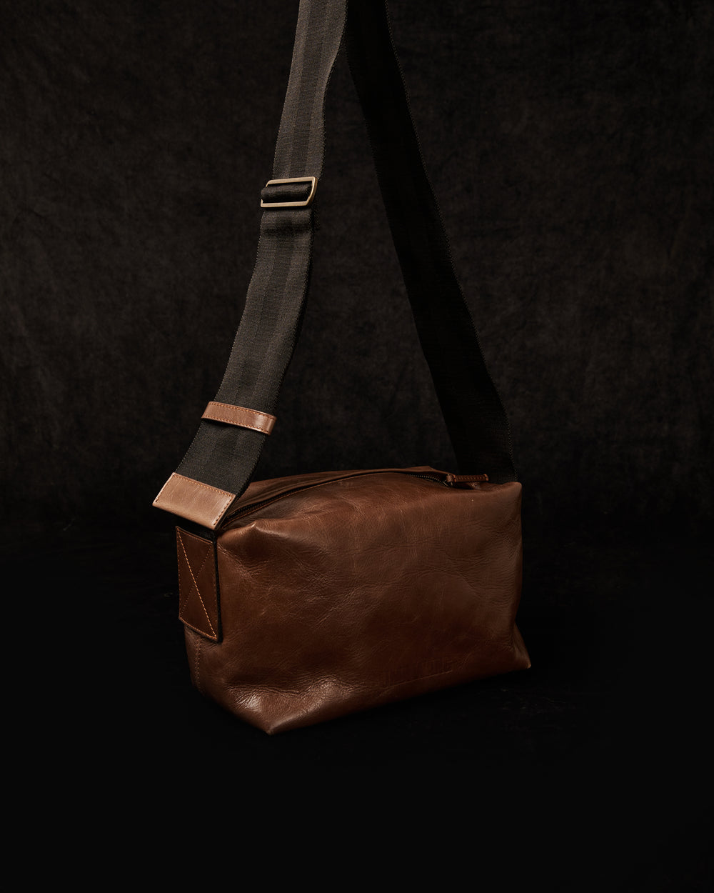 Medium Shoulder Bag Brown w/ Black Strap