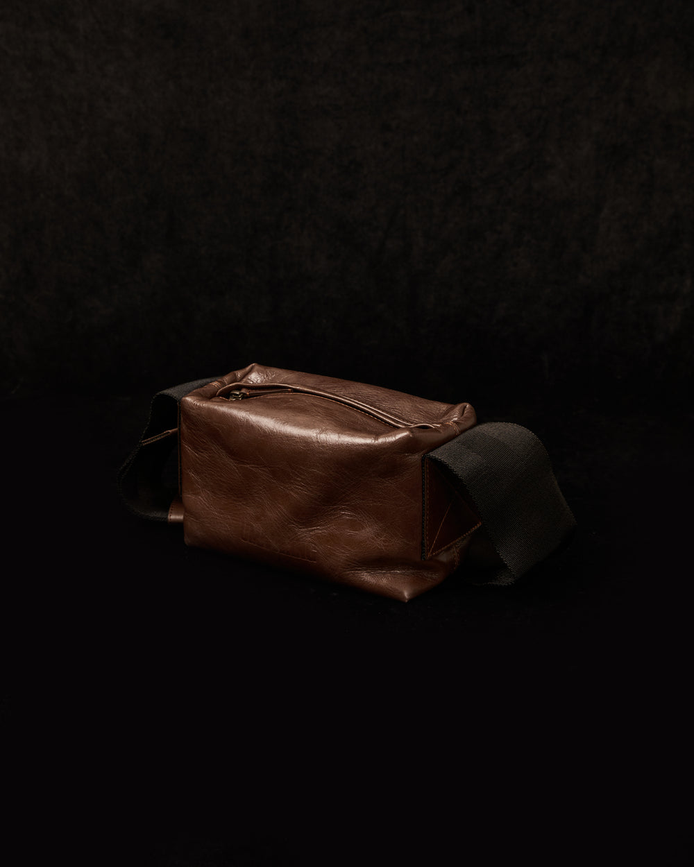 Small Shoulder Bag Brown w/ Black Strap