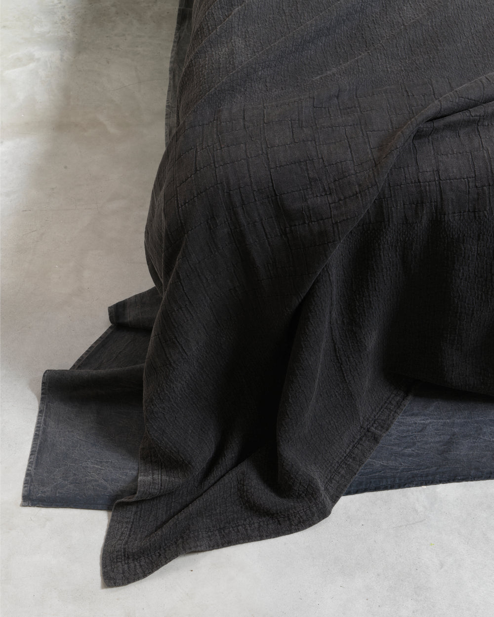 020 Linen & Cotton Jacquard Pillows Washed Black