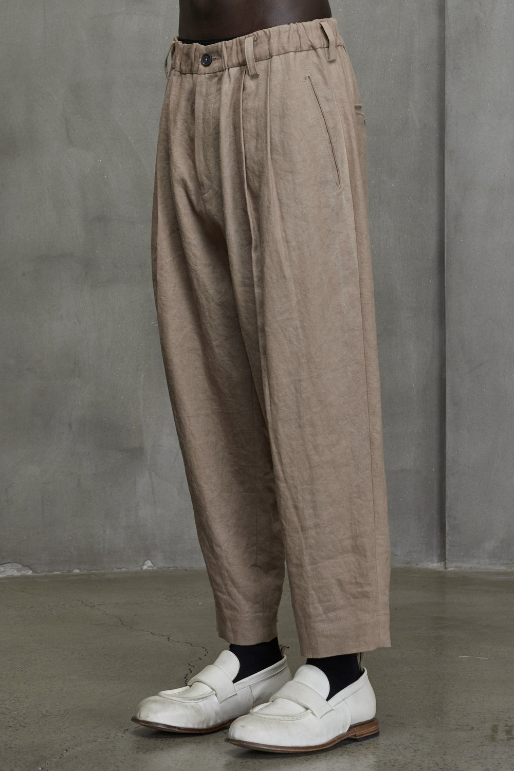 Pleated Tapered Cut Trousers Faded Terracotta