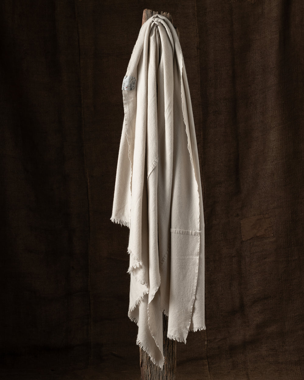 1710 Sim Large VT Slow Cashmere Throw Latte