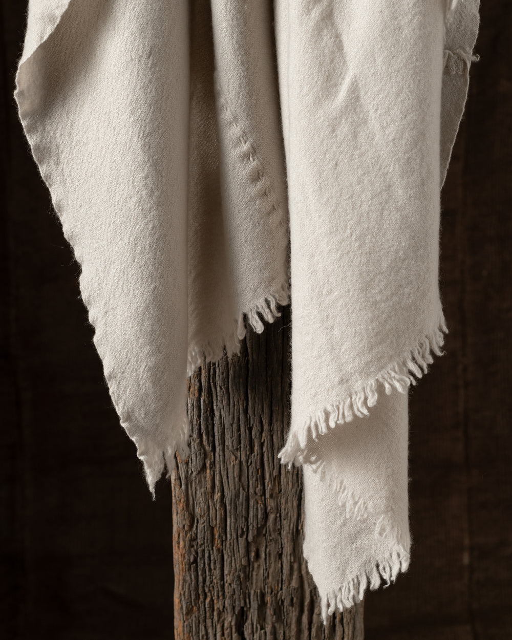 1710 Sim Large VT Slow Cashmere Throw Latte