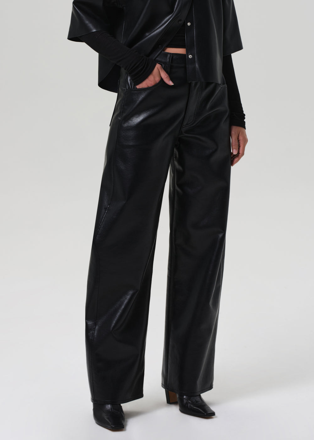 Ayla Baggy in Leather Black