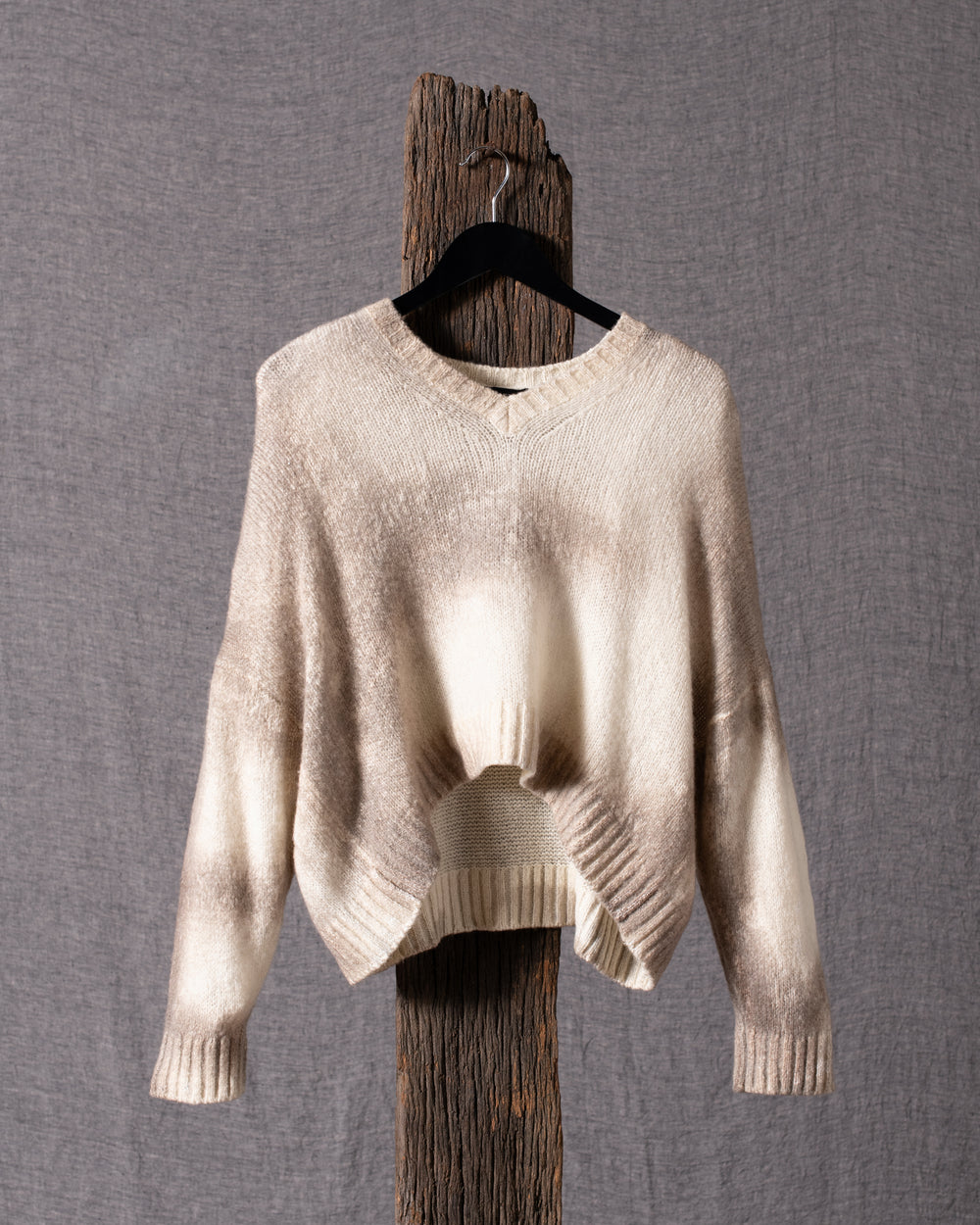 Marbled Effect V-Neck Pullover Taupe