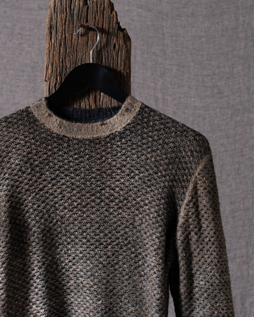 Man Irregular Stitch Brushed Cotton Pullover Hand Painted N/Taupe