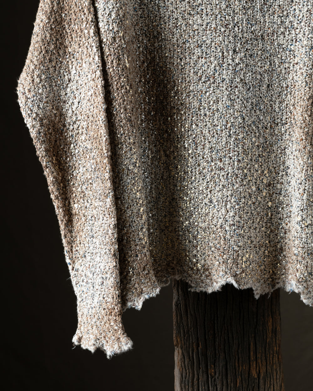 Woman Laminated Scatched Effect Moss Stitch Pullover w/ Destroyed Edges Pennellate Sughero