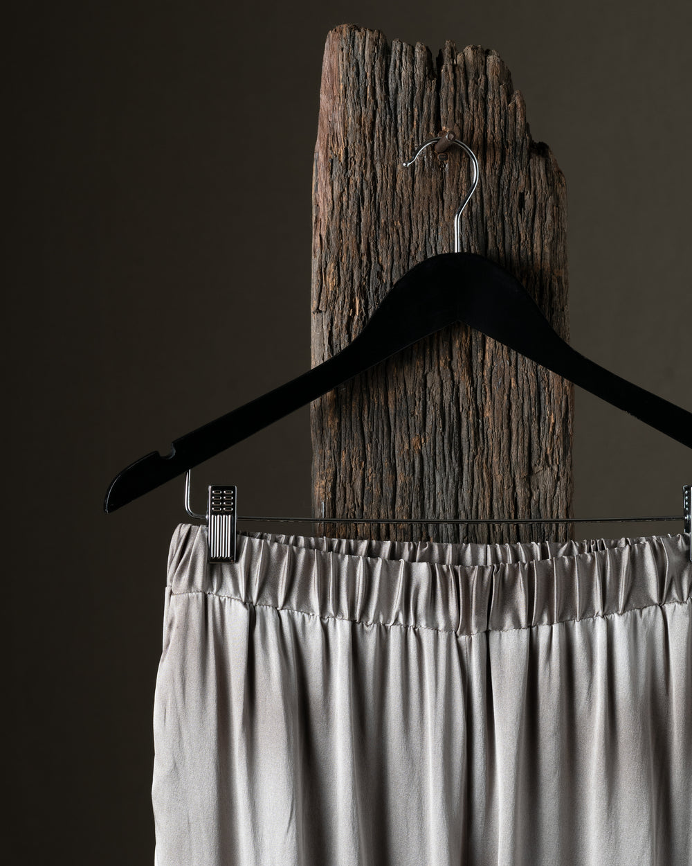 Woman Stretch Silk Cargo Trousers Taupe