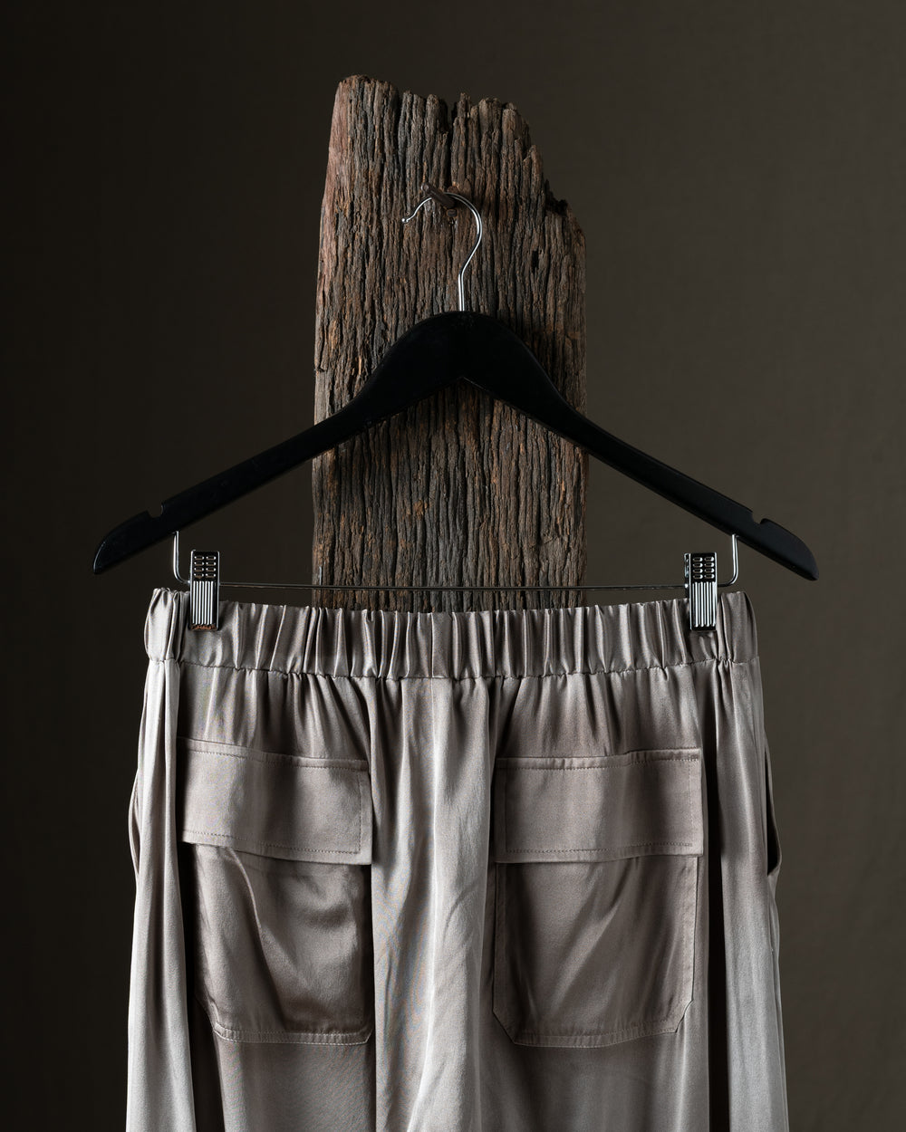 Woman Stretch Silk Cargo Trousers Taupe