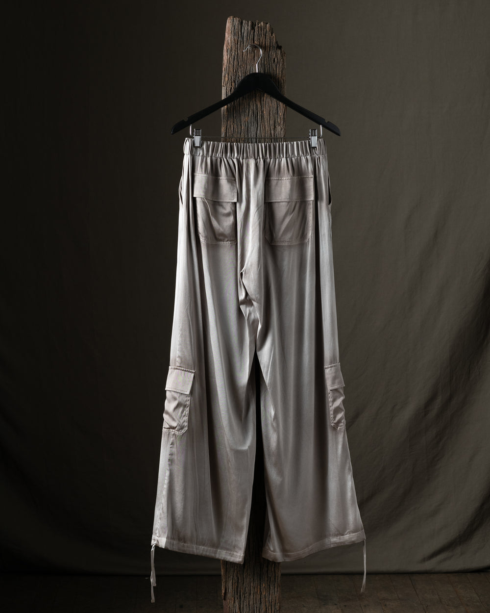 Woman Stretch Silk Cargo Trousers Taupe