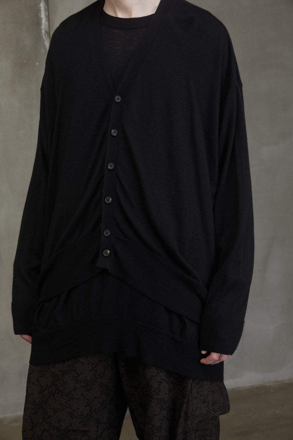 Ultra Light Weight Cardigan Black