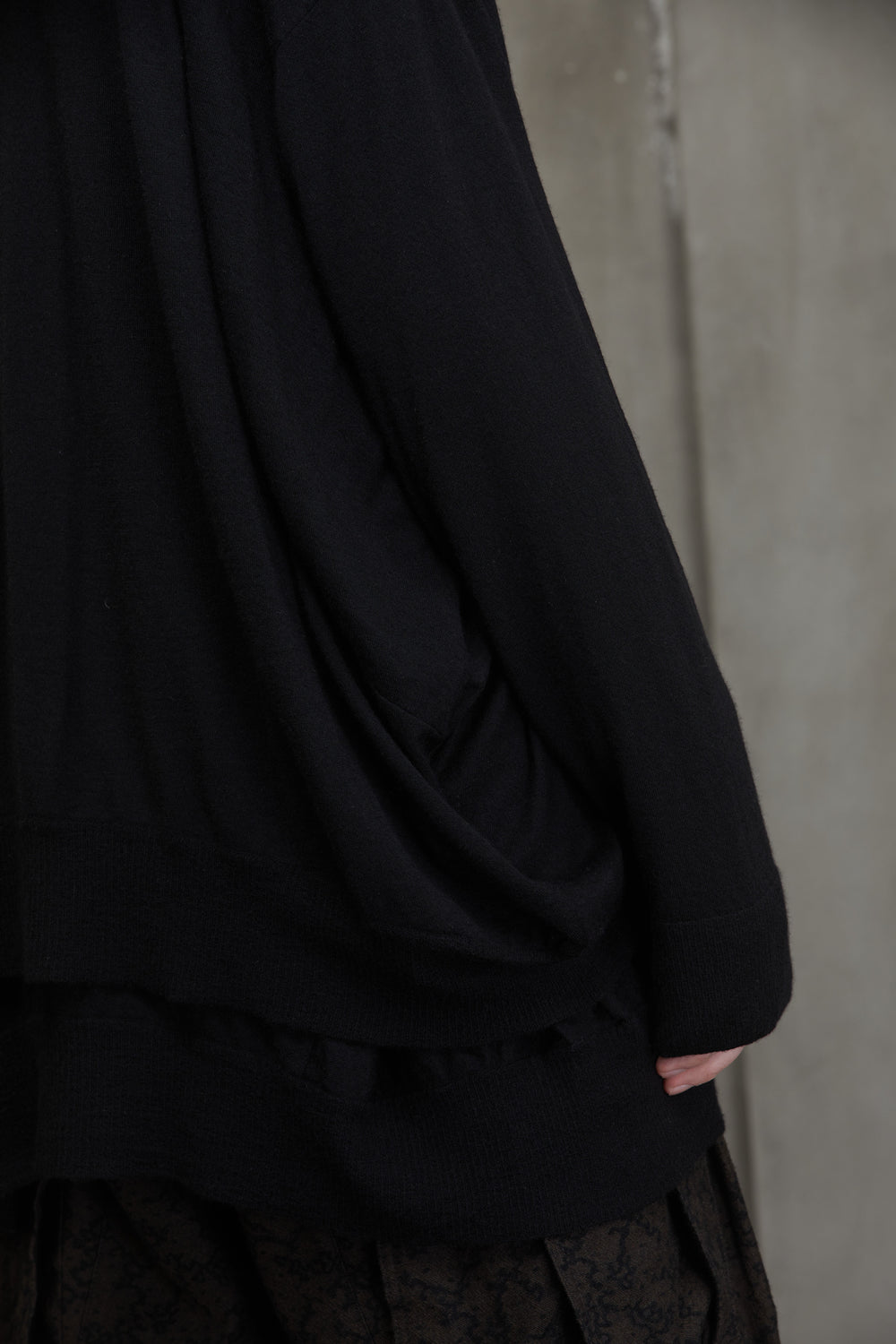 Ultra Light Weight Cardigan Black