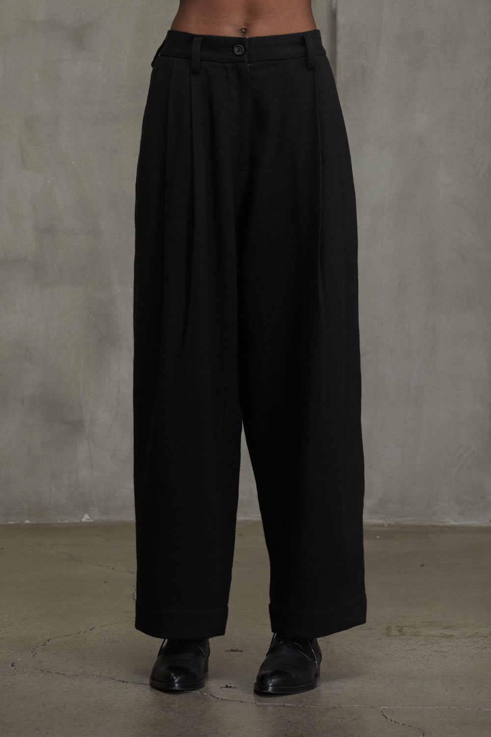 Pleated Trousers Black