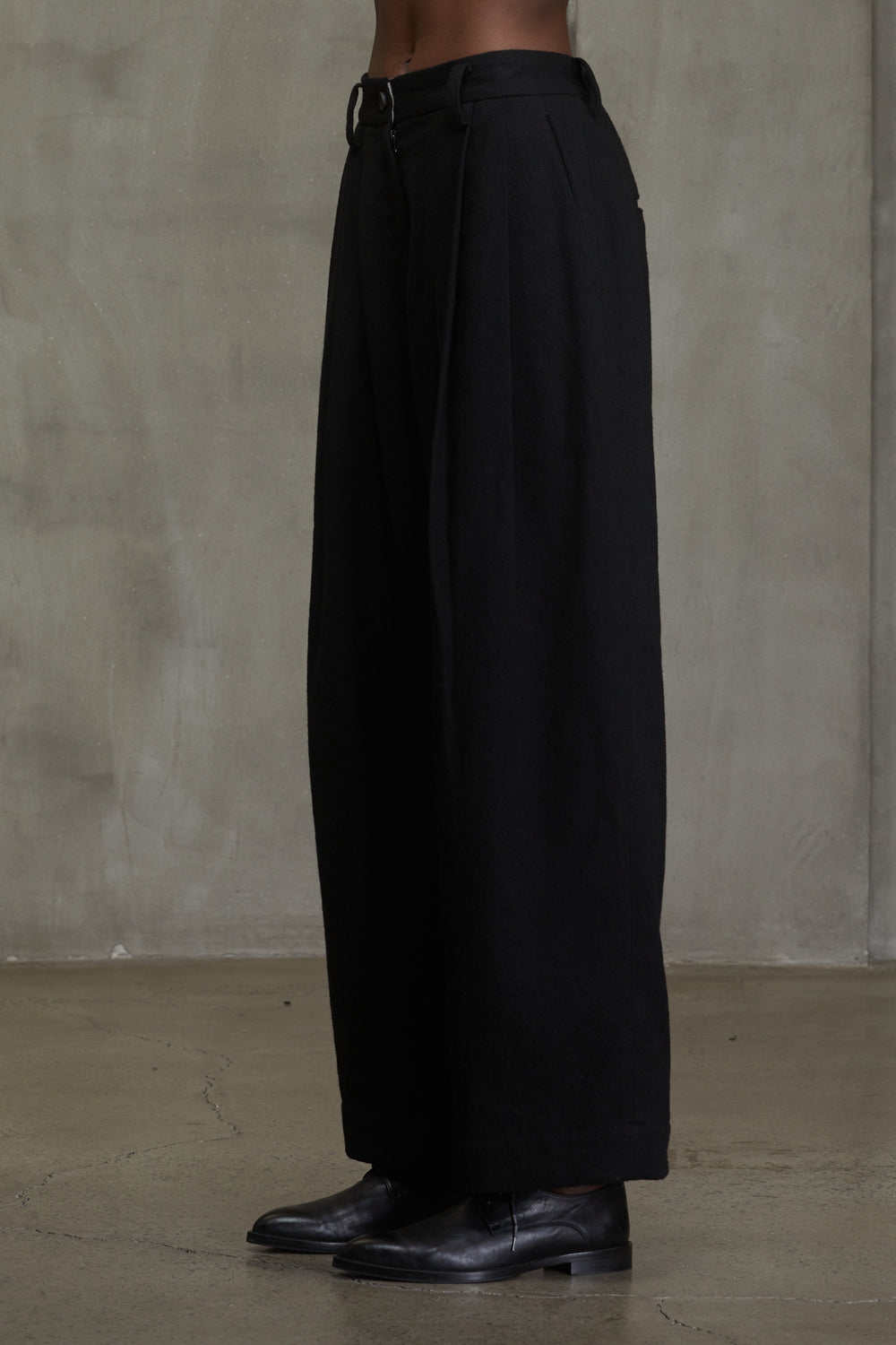 Pleated Trousers Black