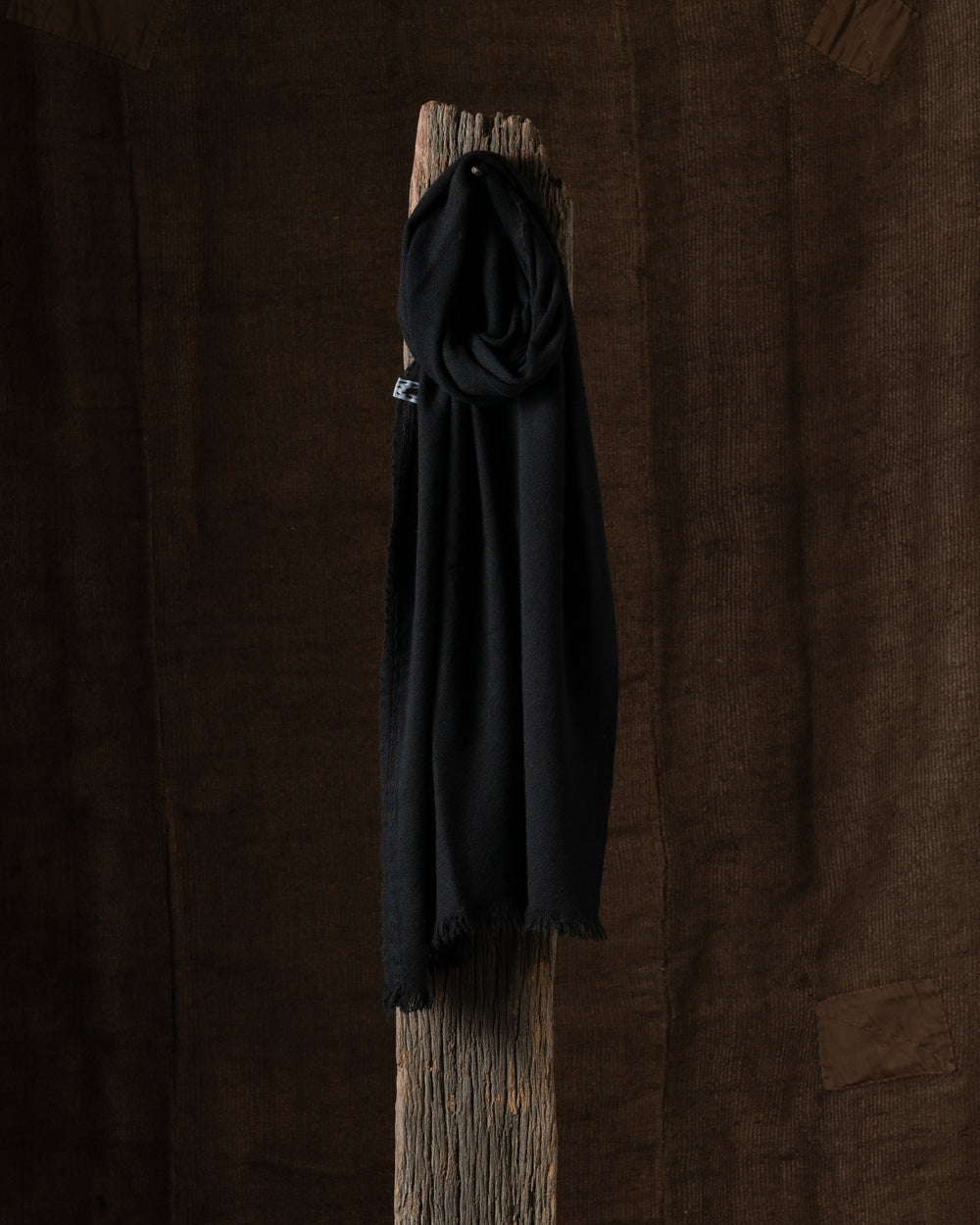 615 Sim Pico Scarf Cashmere Black
