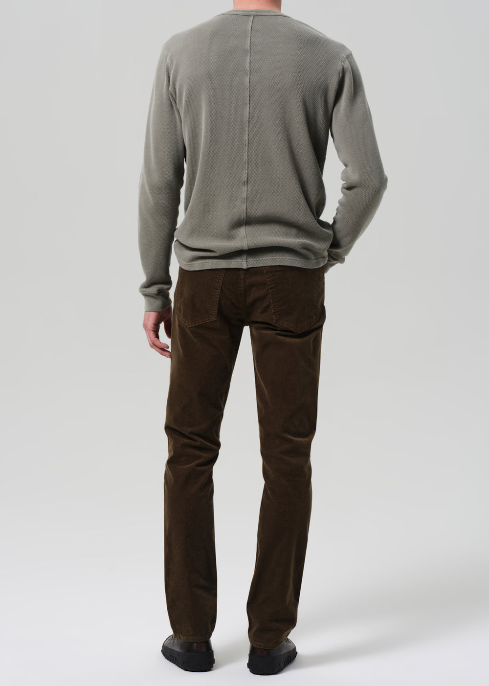Gage in Corduroy Olive