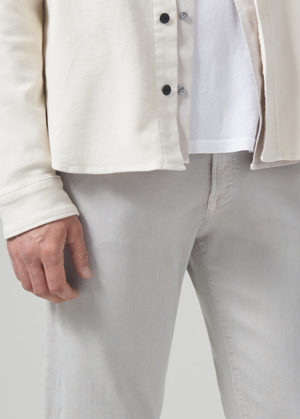 Adler Tapered Classic Stretch Twill in Gris