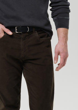 Elijah Classic Straight Corduroy in Olive