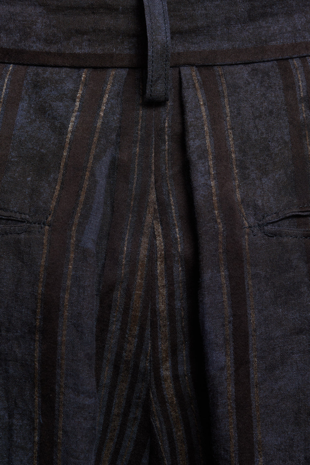 Front Pleats Tapered Long Trousers