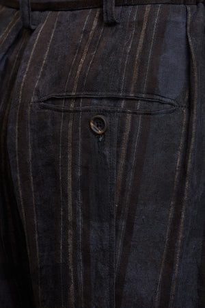 Front Pleats Tapered Long Trousers