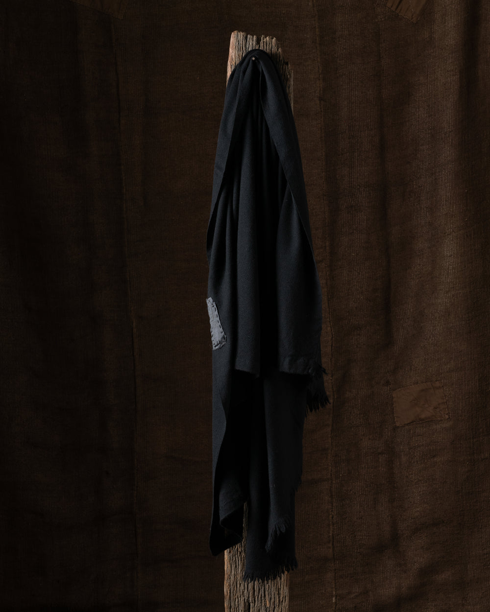 710 Simple Large Cashmere Throw Black