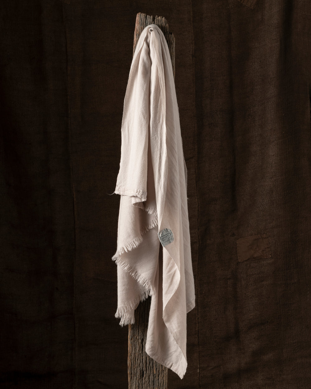 710 Simple Large Cashmere Throw Wheat