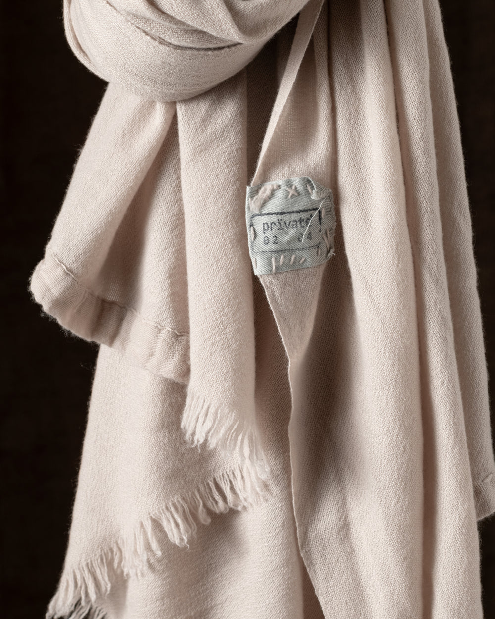 710 Simple Large Cashmere Throw Wheat