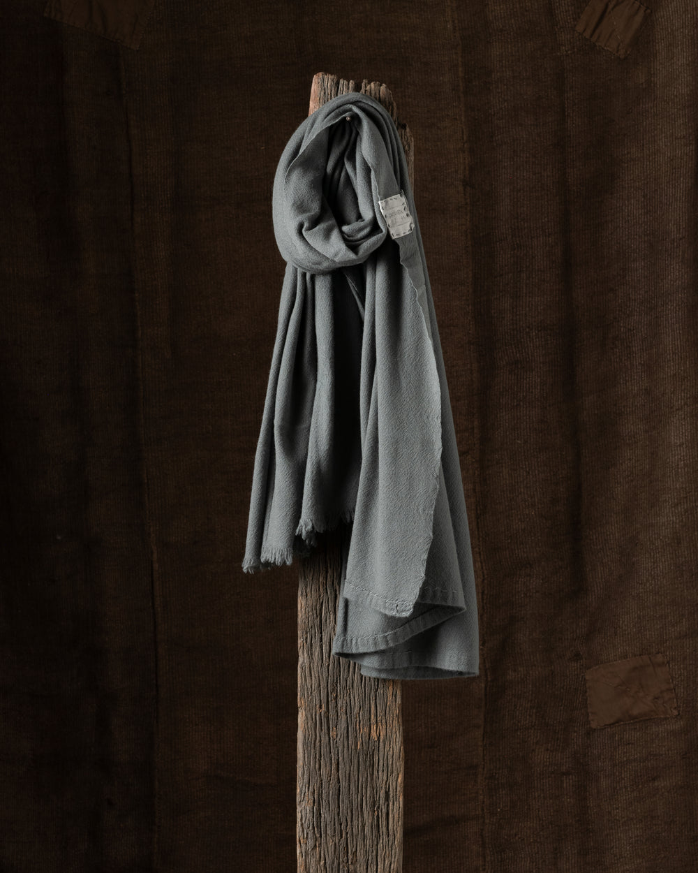 710 Simple Large Cashmere Throw Slate