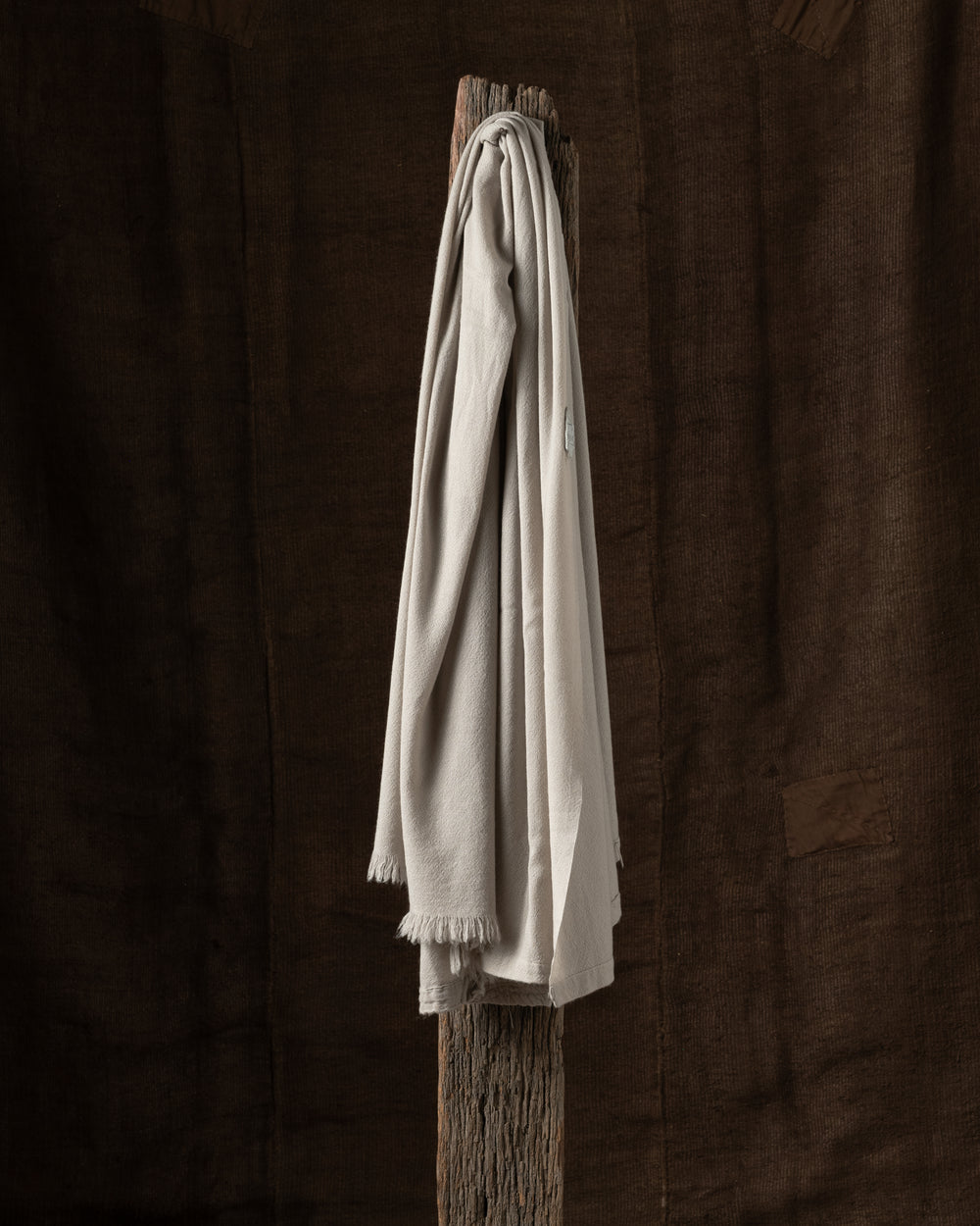 710 Simple Large Cashmere Throw Greige