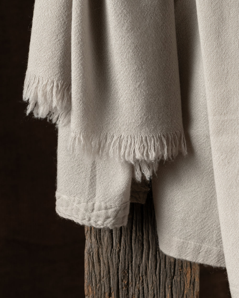 710 Simple Large Cashmere Throw Greige