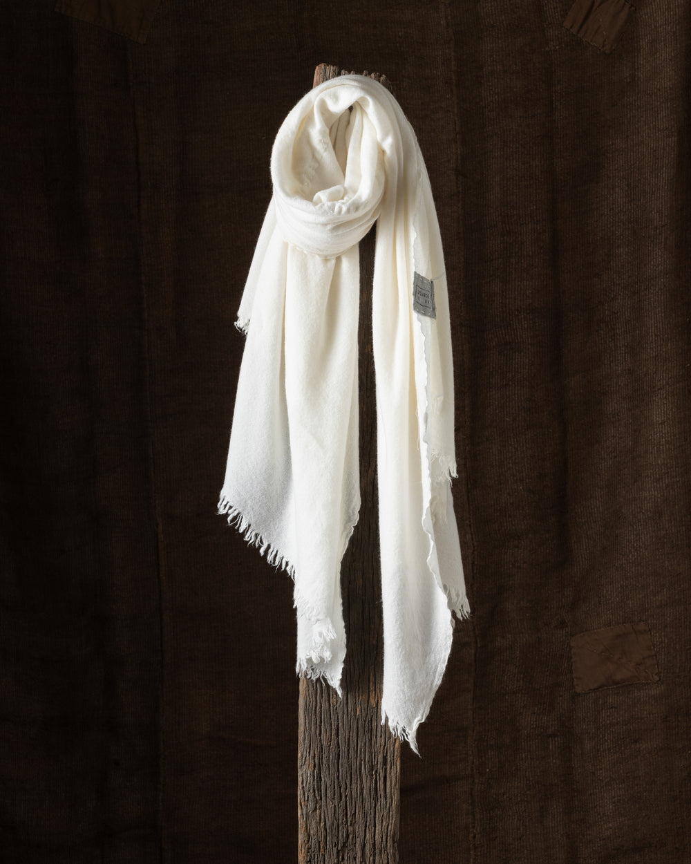 720 Simple Med VT Cashmere Throw White