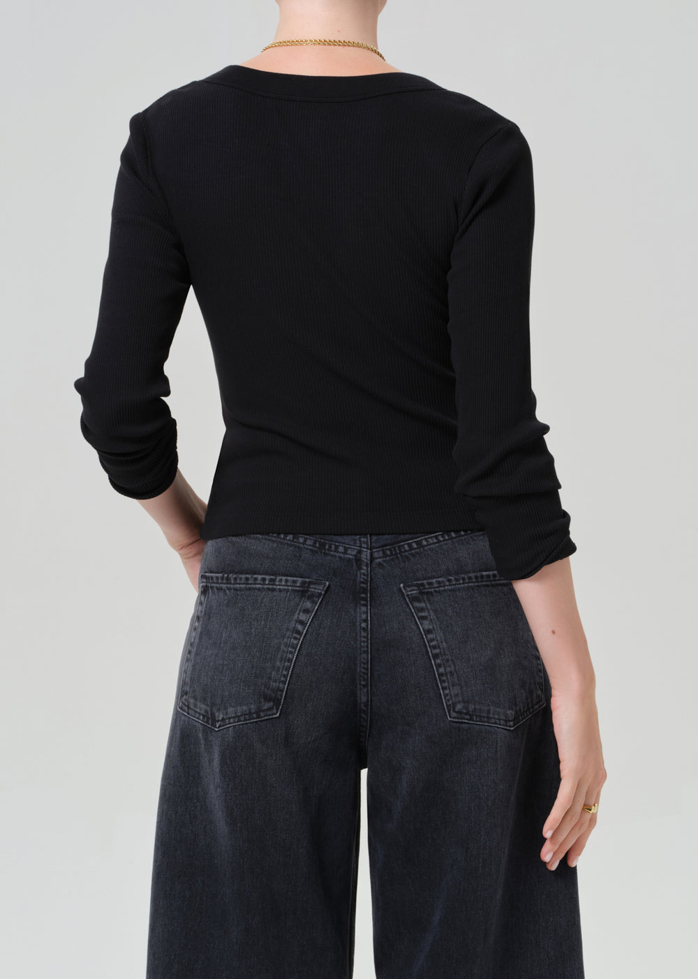 Varra Henley Black