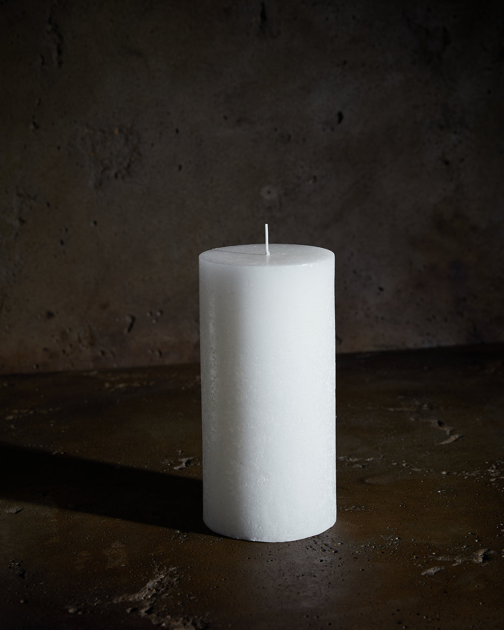 Textured Candle Pure White Medium