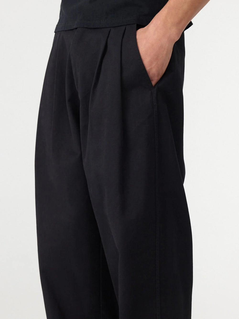 Cotton Relaxed Pleat Pant Black
