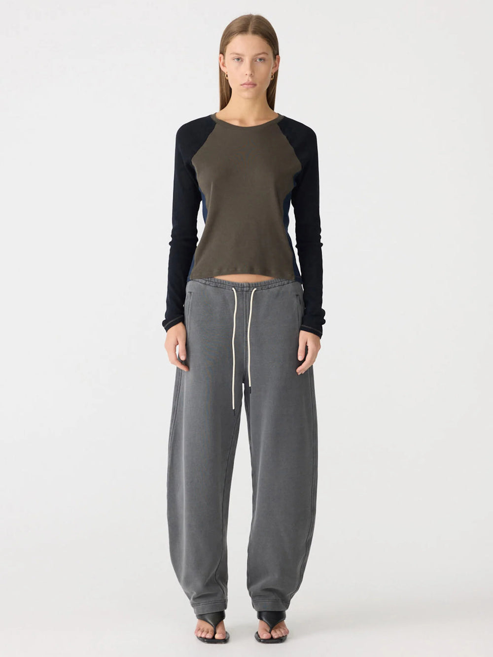 Fleece Barrel Leg Trackpant Washed Black