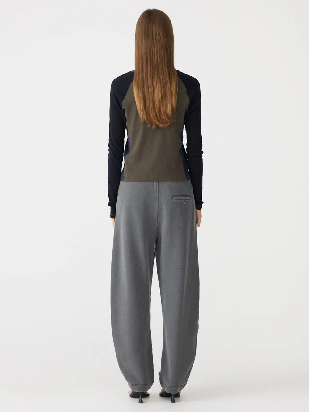 Fleece Barrel Leg Trackpant Washed Black