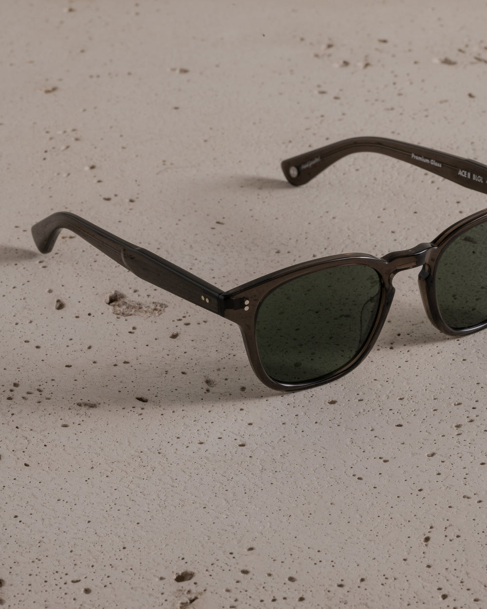 Ace II Sun Black Glass / Semi-Flat Pure G15