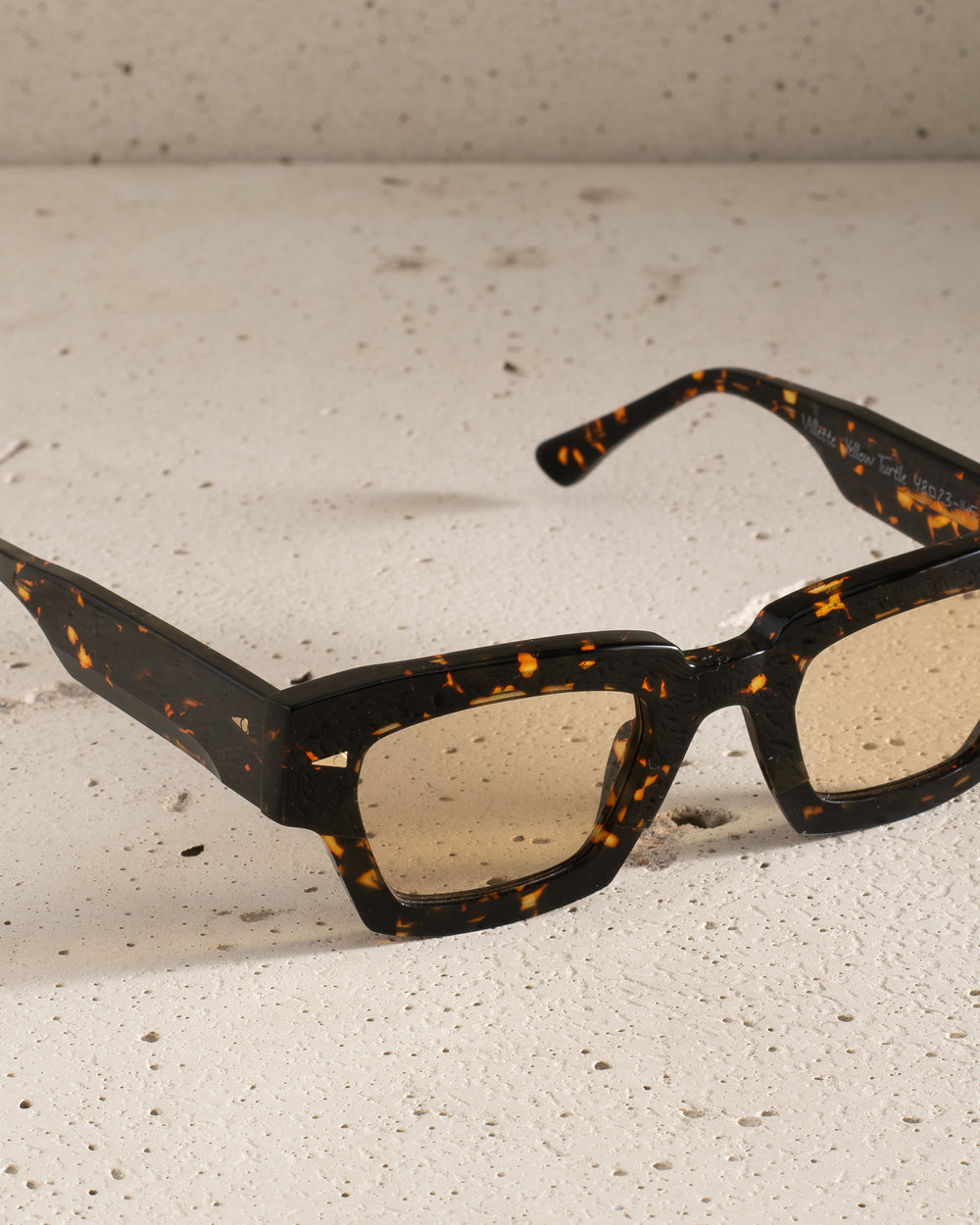 Villette Sun - Yellow Turtle / Jaune Photochromatic