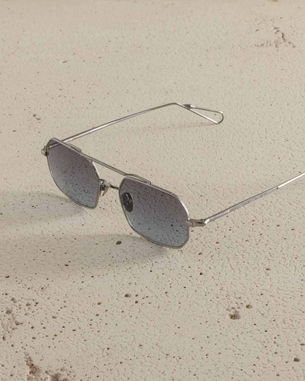 Clovis - Ruthenium Brushed / Blue Gradient