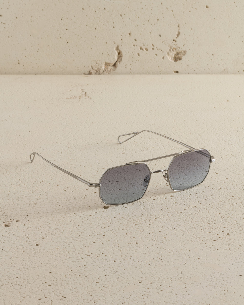 Clovis - Ruthenium Brushed / Blue Gradient