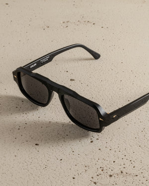 Limited Edition: George V Sun - Black / Storm