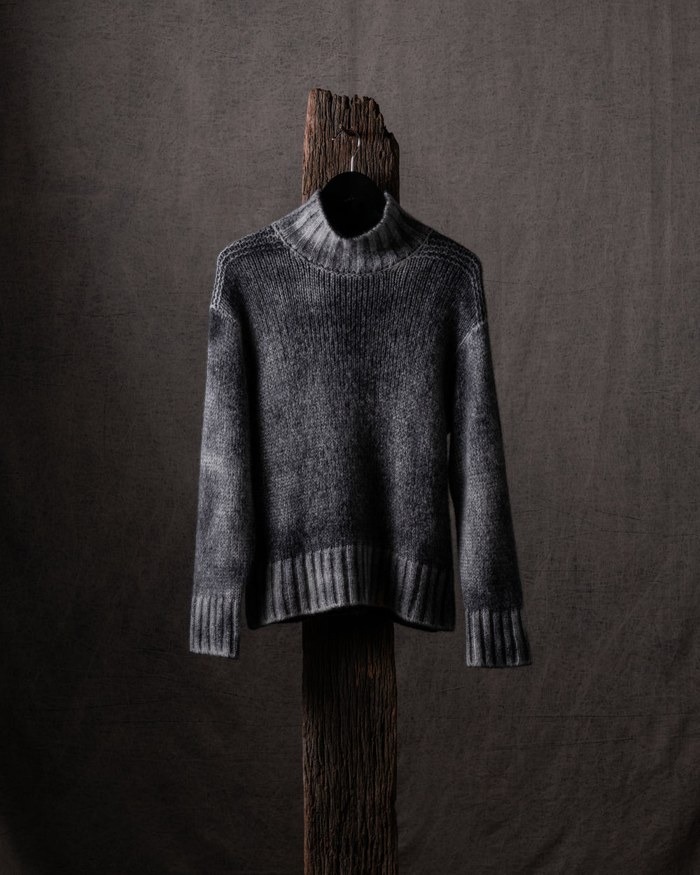 Woman High Neck Hand Painted Pullover w/ Links Detail Husky