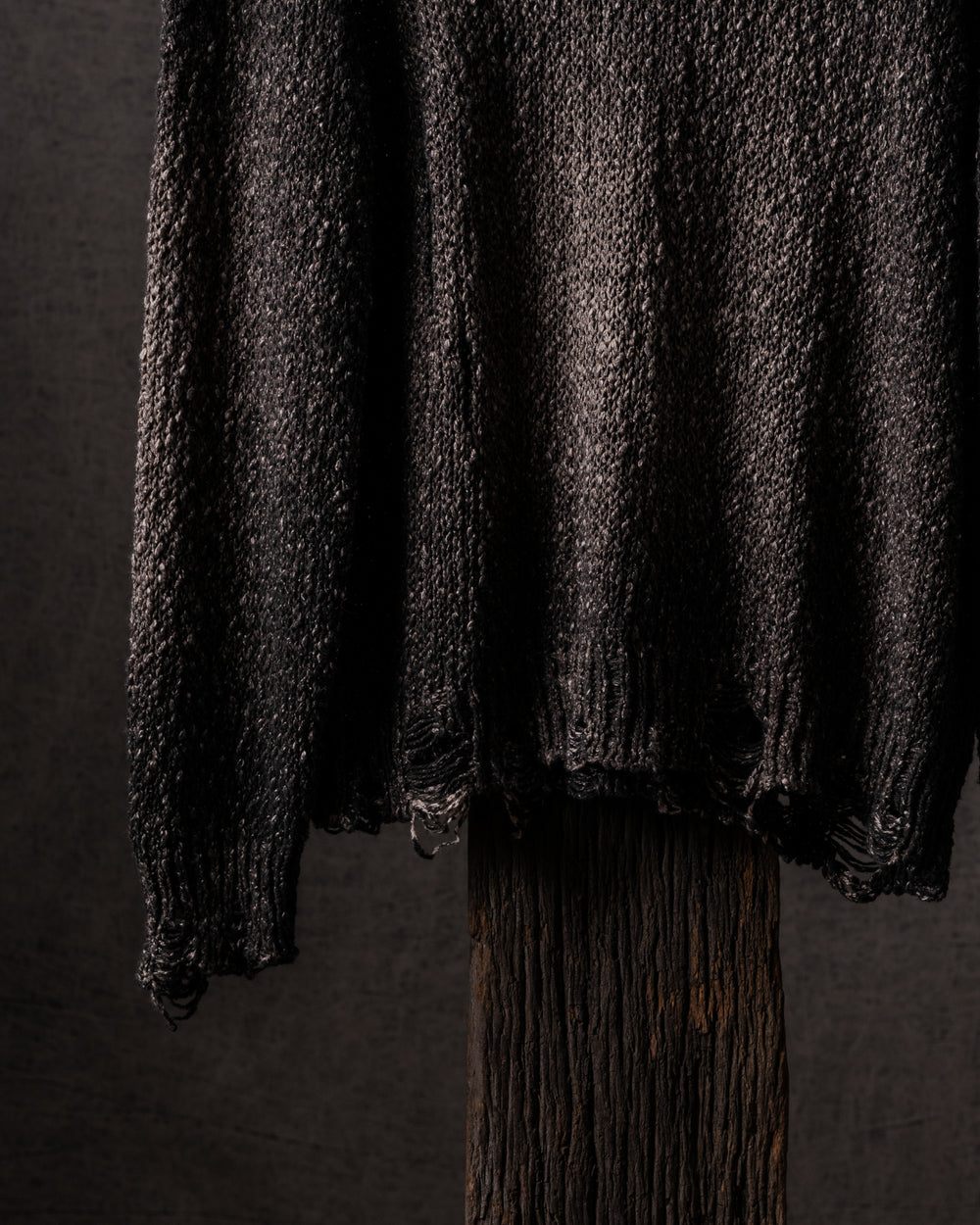 Woman Hand-Painted Raw Linen Cotton Pullover w/ Destroyed Edges Carruba