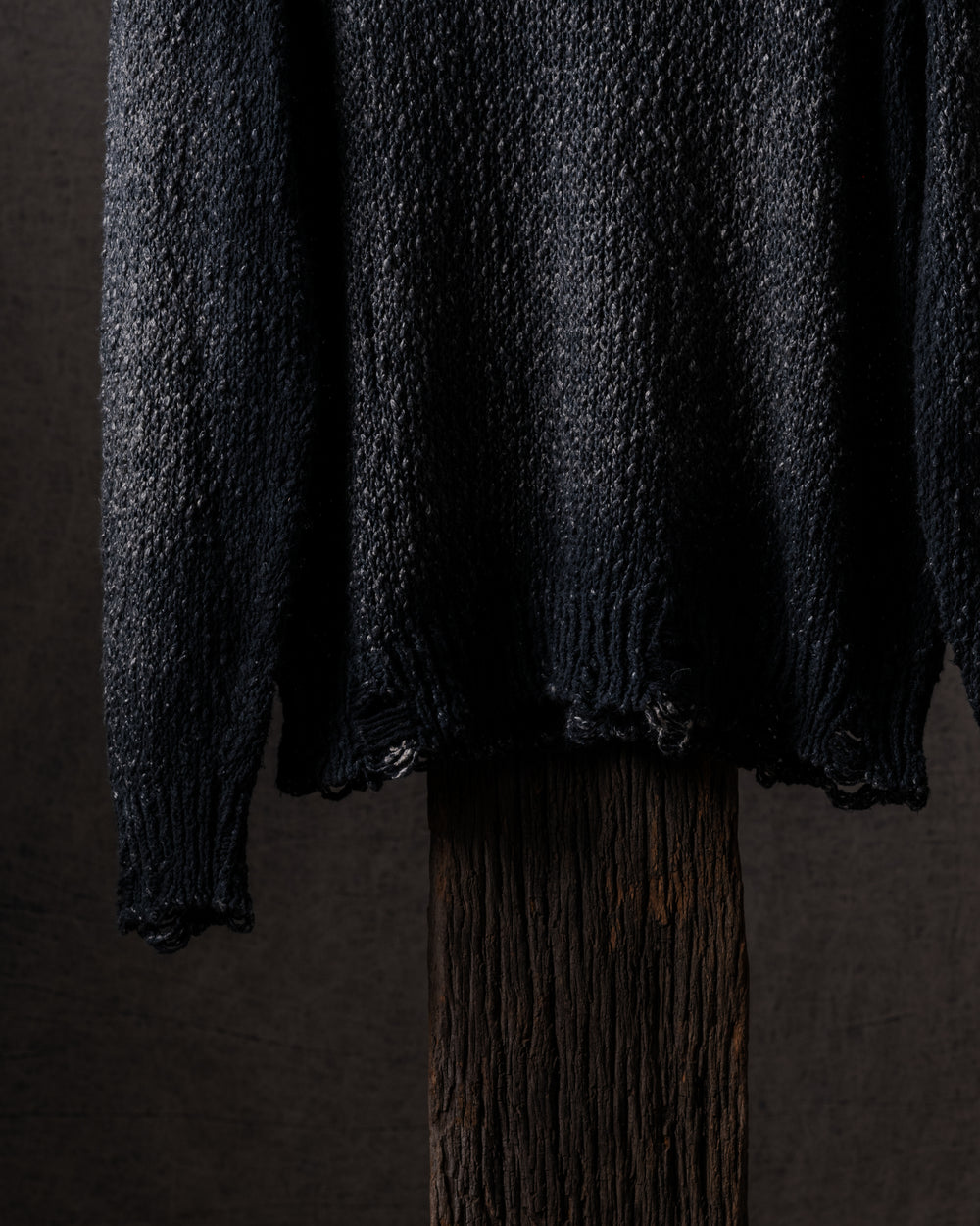 Woman Hand-Painted Raw Linen Cotton Pullover w/ Destroyed Edges N/Nero