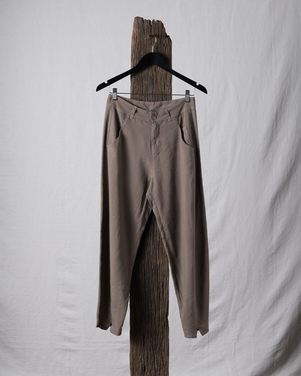 Signature Pant Taupe