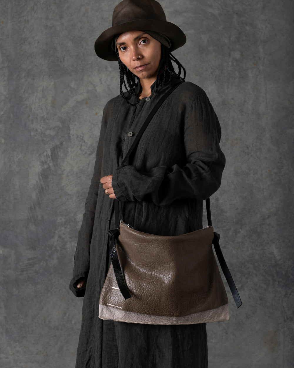 Unlined Duster Dark Grey / Brown T-200