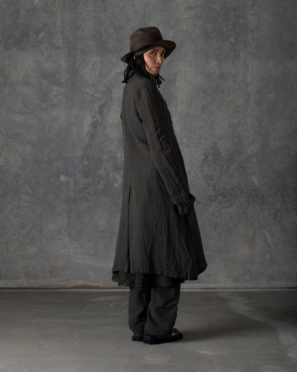 Unlined Duster Dark Grey / Brown T-200
