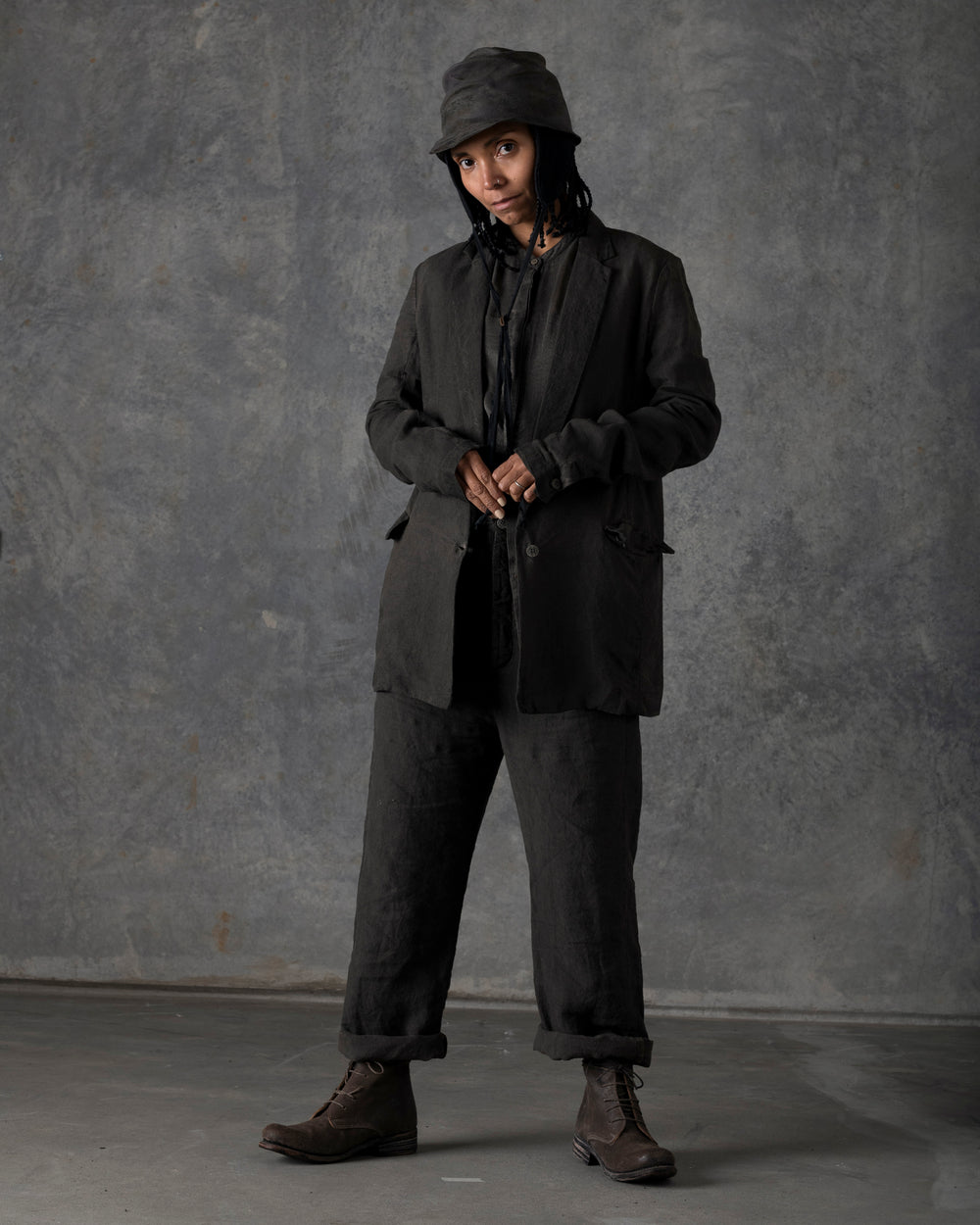 Single Button Long Jacket Dark Grey / Brown T-103